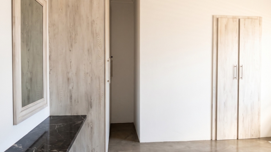 To Let 3 Bedroom Property for Rent in Golden Mile Western Cape